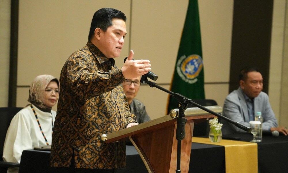 28 Istimewa